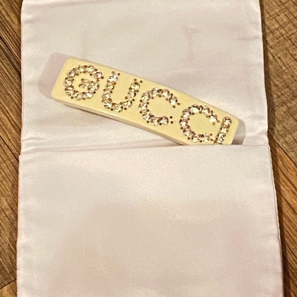 Gucci Cream Crystal Logo Hair Barrette - Picture 6 of 6